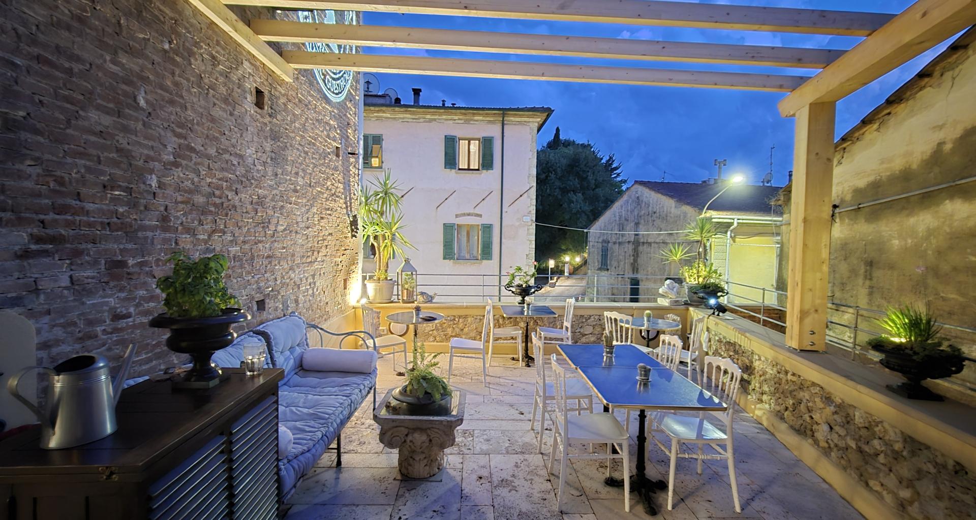 Hotel con esterno Bolgheri